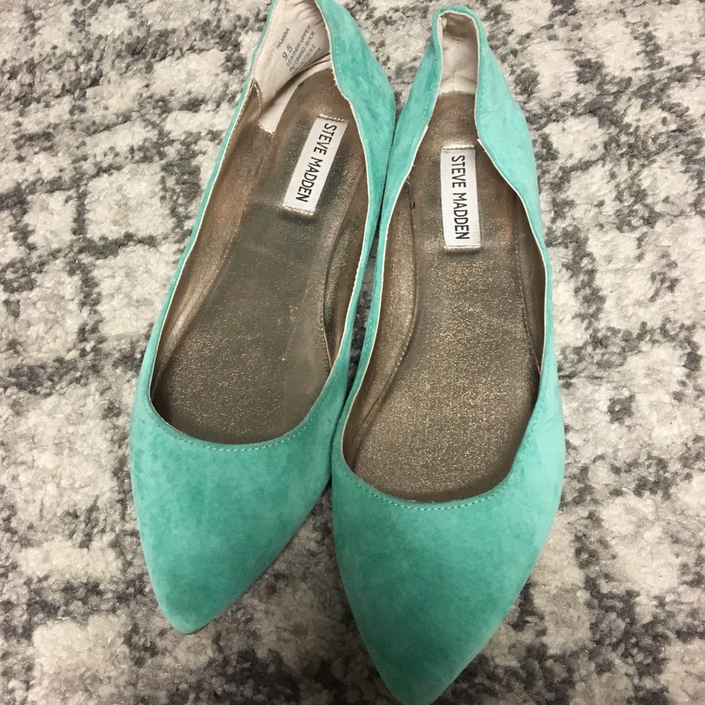 turquoise steve madden flats!!